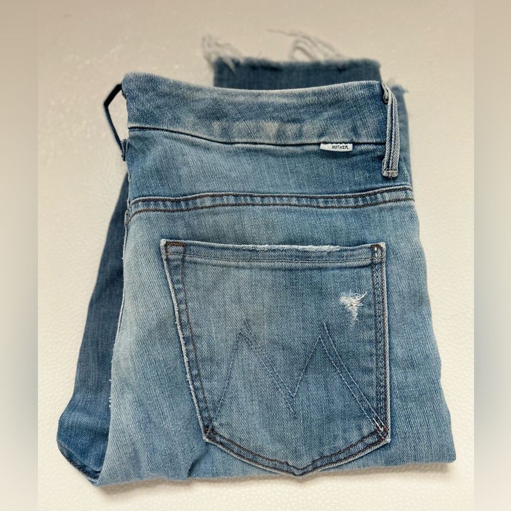 MOTHER HIGH WAISTED LOOKER ANKLE FRAY in SHAKE WELL 30